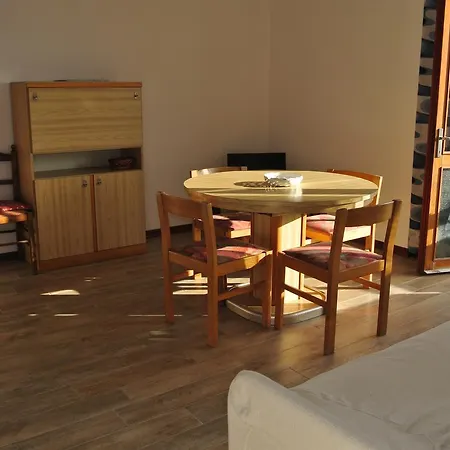 3758929 Apartment